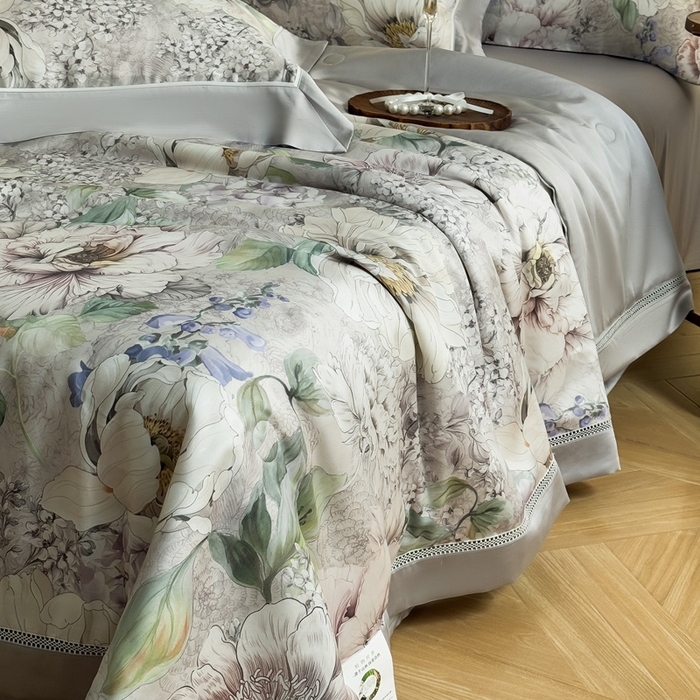 91家纺网 家纺一手货源 找家纺 娇逸家居 2026新款60s天丝数码印花夏被夏凉被空调被四件套 浮漫-灰