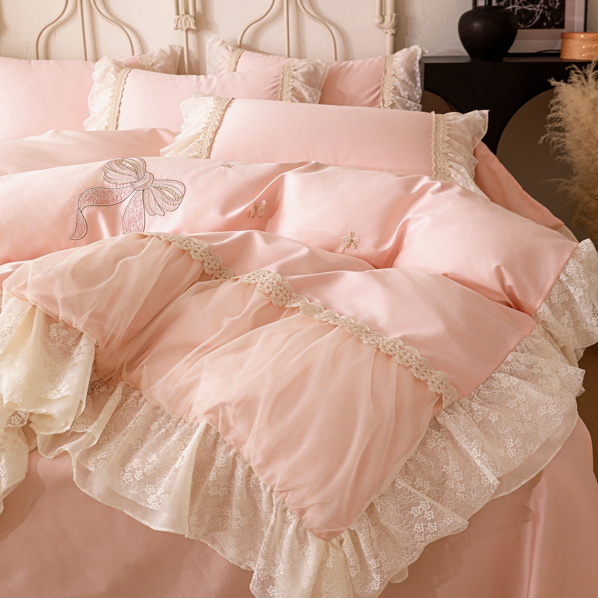91家纺网 家纺一手货源 找家纺 迪欧芙 2026新款长绒棉全棉纯棉刺绣床单款四件套-巴黎甜梦 巴黎甜梦-蜜桃粉