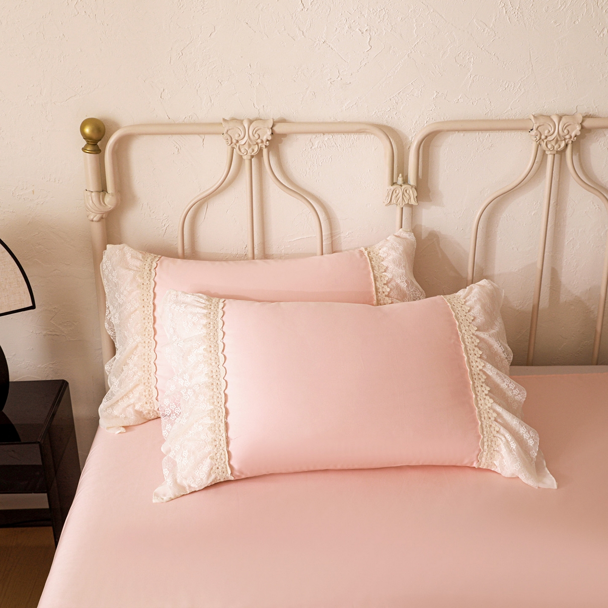 91家纺网 家纺一手货源 找家纺 迪欧芙 2026新款长绒棉全棉纯棉刺绣床单款四件套-巴黎甜梦 巴黎甜梦-蜜桃粉