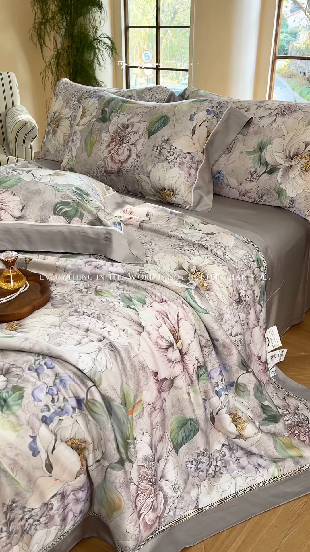 91家纺网 家纺一手货源 找家纺 娇逸家居 2026新款60s天丝数码印花夏被夏凉被空调被四件套 浮漫-灰