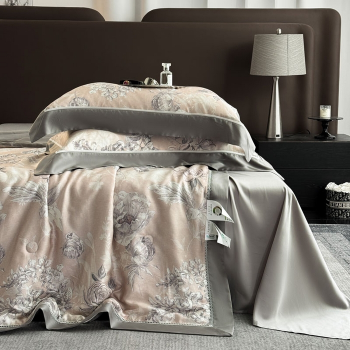 91家纺网 家纺一手货源 找家纺 娇逸家居 2026新款60s天丝数码印花夏被夏凉被空调被四件套 观澜-粉