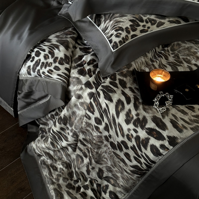 91家纺网 家纺一手货源 找家纺 娇逸家居 2026新款60s天丝数码印花夏被夏凉被空调被四件套 伶野