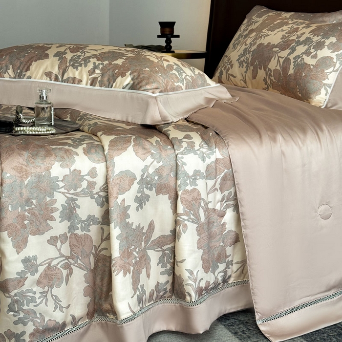 91家纺网 家纺一手货源 找家纺 娇逸家居 2026新款60s天丝数码印花夏被夏凉被空调被四件套 龄茵