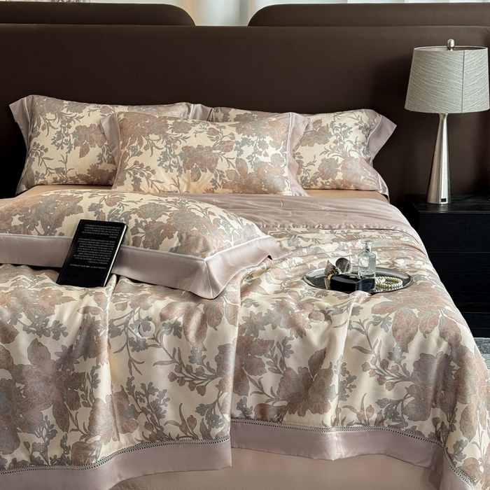 91家纺网 家纺一手货源 找家纺 娇逸家居 2026新款60s天丝数码印花夏被夏凉被空调被四件套 龄茵