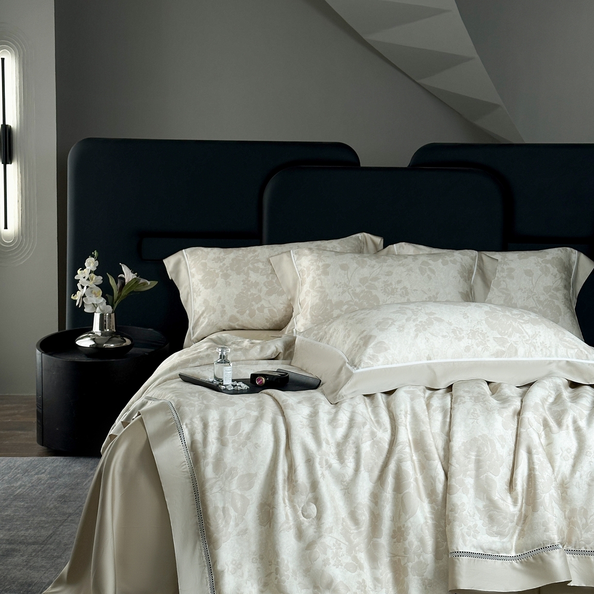 91家纺网 家纺一手货源 找家纺 娇逸家居 2026新款60s天丝数码印花夏被夏凉被空调被四件套 骆雪