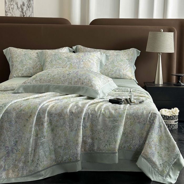 91家纺网 家纺一手货源 找家纺 娇逸家居 2026新款60s天丝数码印花夏被夏凉被空调被四件套 妙颜-绿