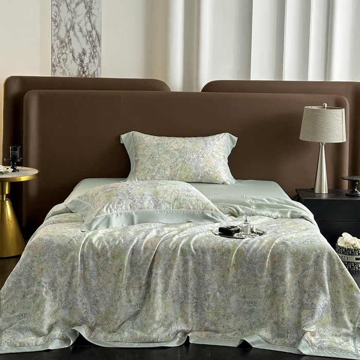 91家纺网 家纺一手货源 找家纺 娇逸家居 2026新款60s天丝数码印花夏被夏凉被空调被四件套 妙颜-绿