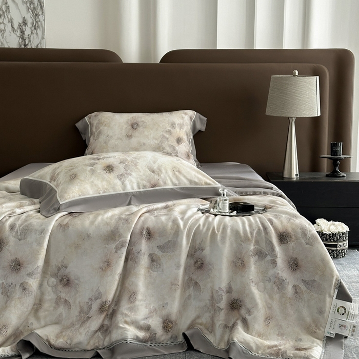 91家纺网 家纺一手货源 找家纺 娇逸家居 2026新款60s天丝数码印花夏被夏凉被空调被四件套 沐初