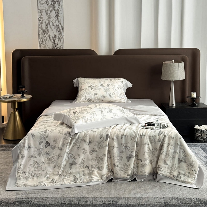 91家纺网 家纺一手货源 找家纺 娇逸家居 2026新款60s天丝数码印花夏被夏凉被空调被四件套 琦蝶