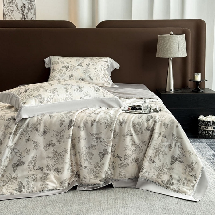 91家纺网 家纺一手货源 找家纺 娇逸家居 2026新款60s天丝数码印花夏被夏凉被空调被四件套 琦蝶