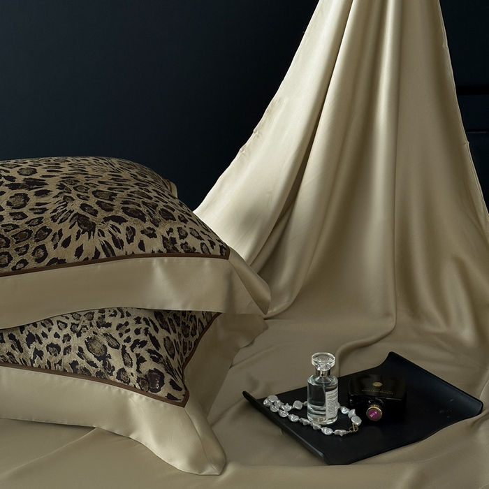 91家纺网 家纺一手货源 找家纺 娇逸家居 2026新款60s天丝数码印花夏被夏凉被空调被四件套 野趣-咖