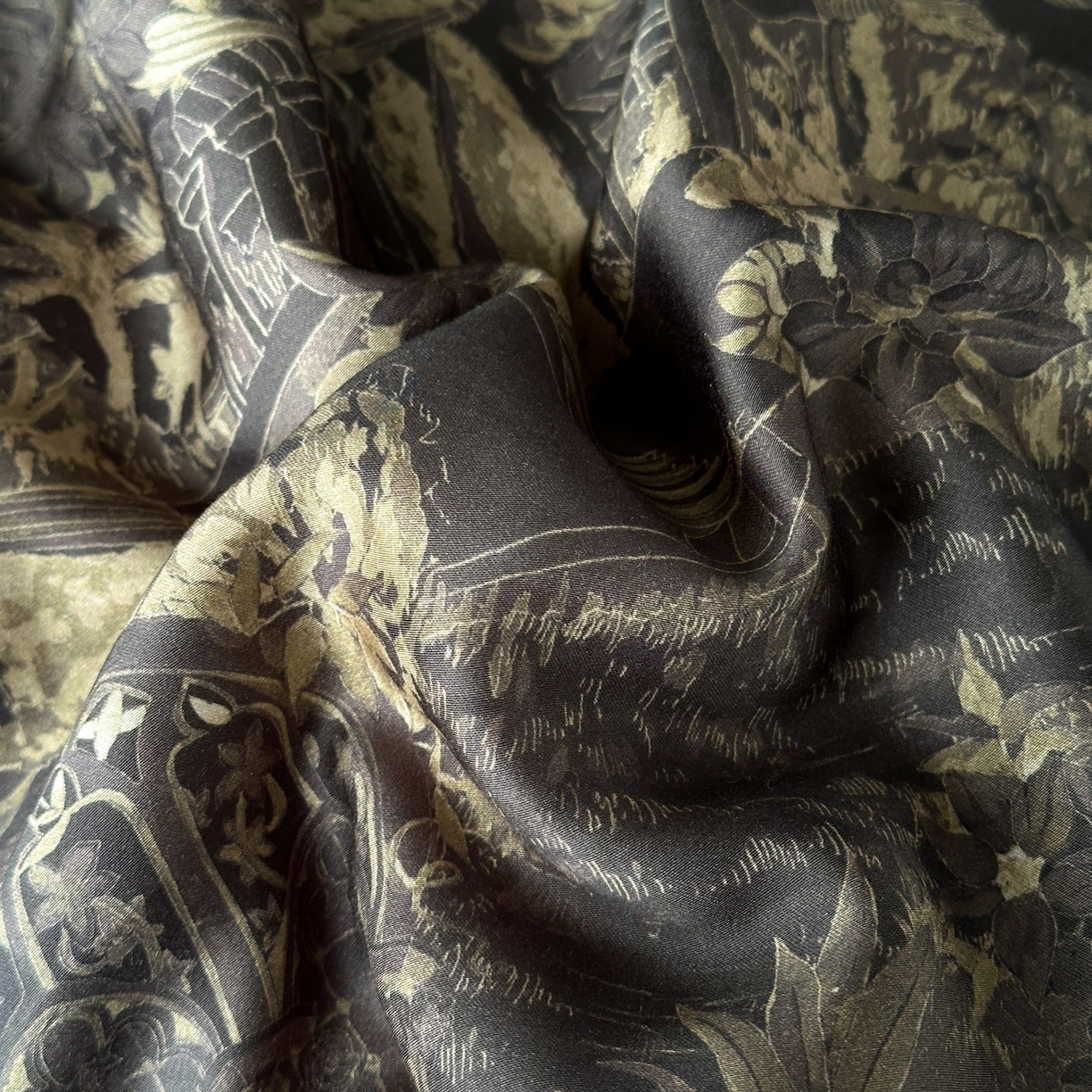 91家纺网 家纺一手货源 找家纺 娇逸家居 2026新款60s天丝数码印花夏被夏凉被空调被四件套 夜阑