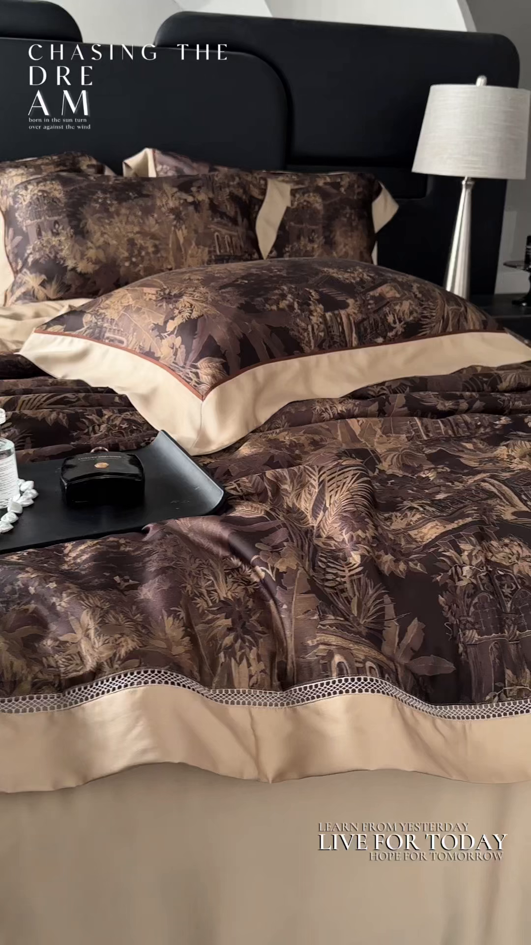 91家纺网 家纺一手货源 找家纺 娇逸家居 2026新款60s天丝数码印花夏被夏凉被空调被四件套 夜阑