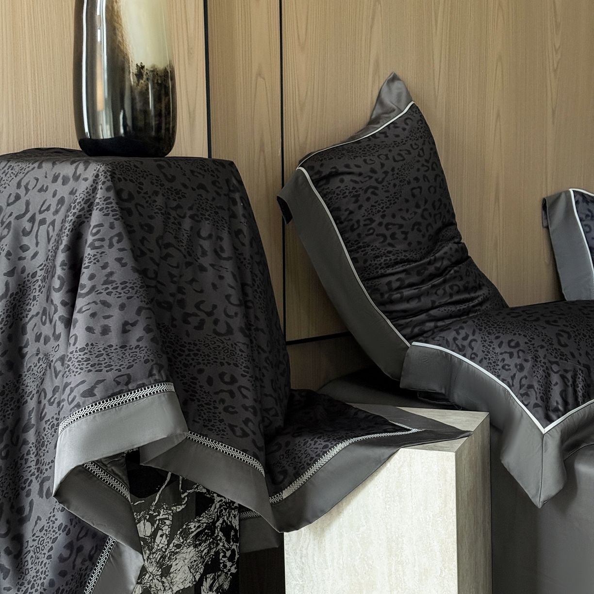 91家纺网 家纺一手货源 找家纺 娇逸家居 2026新款60s天丝数码印花夏被夏凉被空调被四件套 苍岭