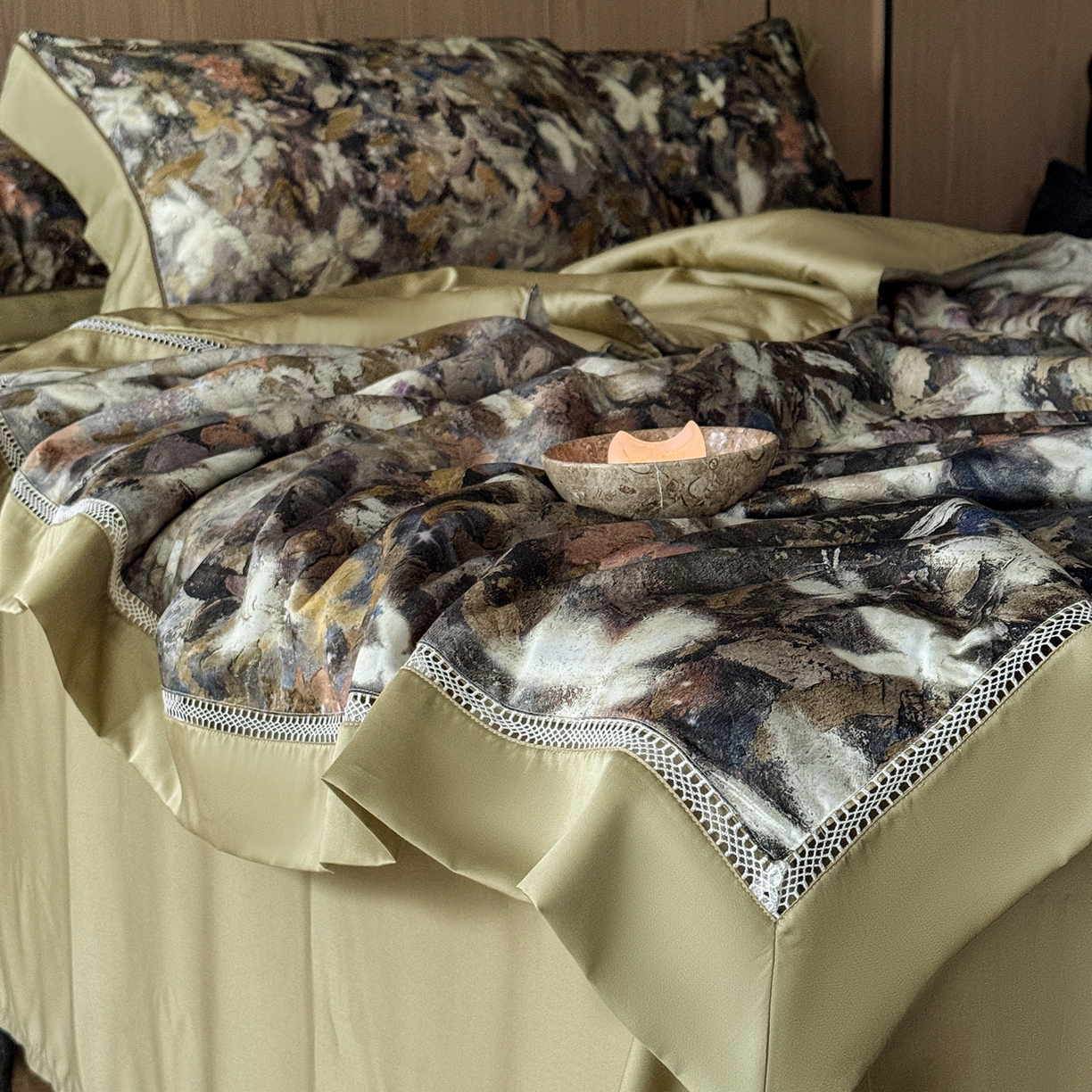 91家纺网 家纺一手货源 找家纺 娇逸家居 2026新款60s天丝数码印花夏被夏凉被空调被四件套 斐金