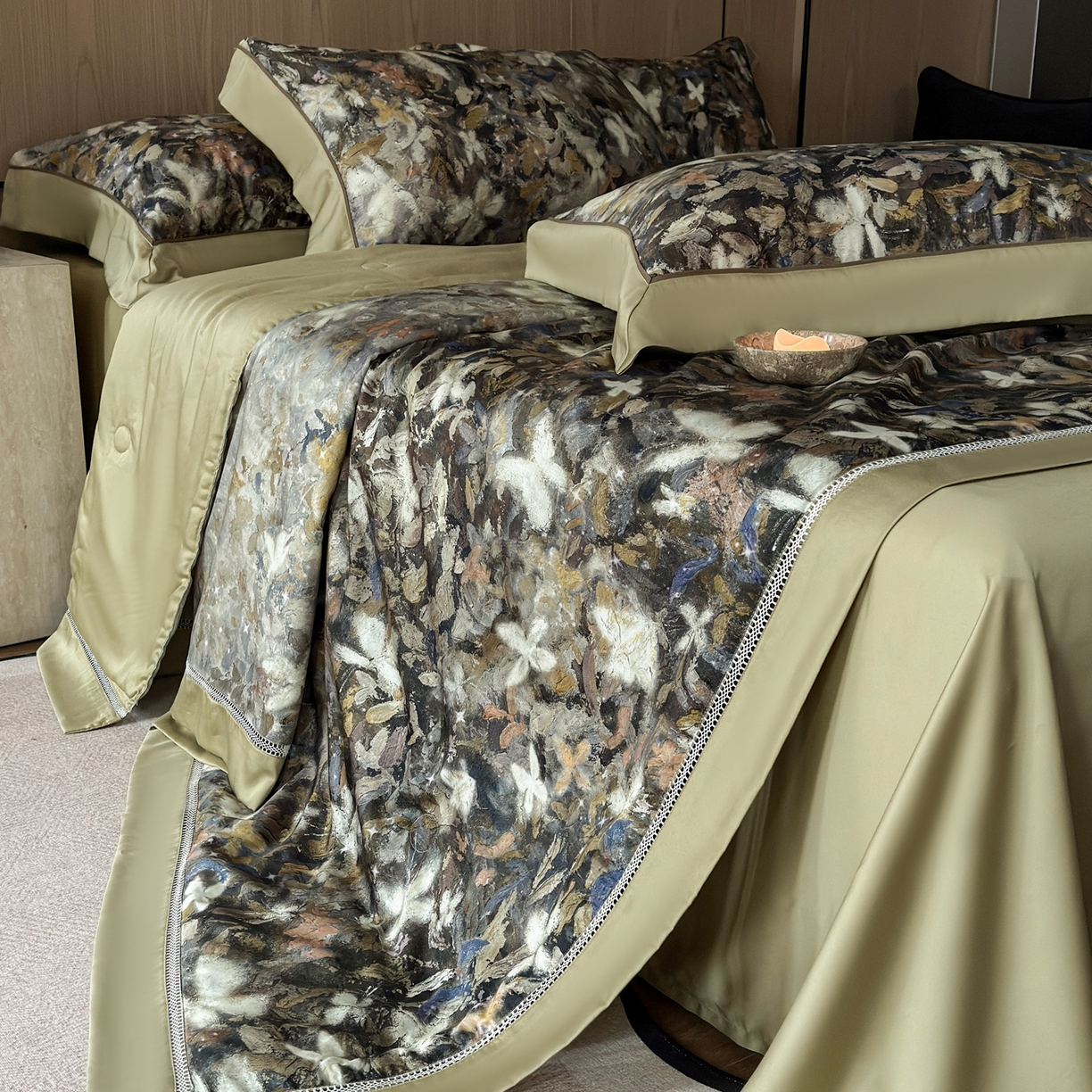 91家纺网 家纺一手货源 找家纺 娇逸家居 2026新款60s天丝数码印花夏被夏凉被空调被四件套 斐金