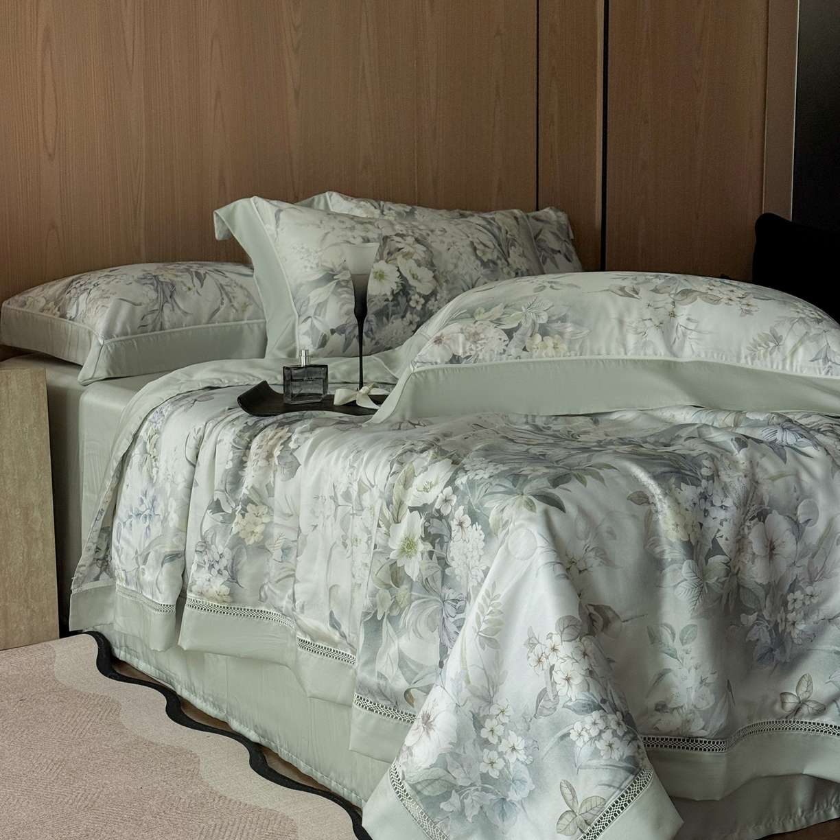 91家纺网 家纺一手货源 找家纺 娇逸家居 2026新款60s天丝数码印花夏被夏凉被空调被四件套 觅光