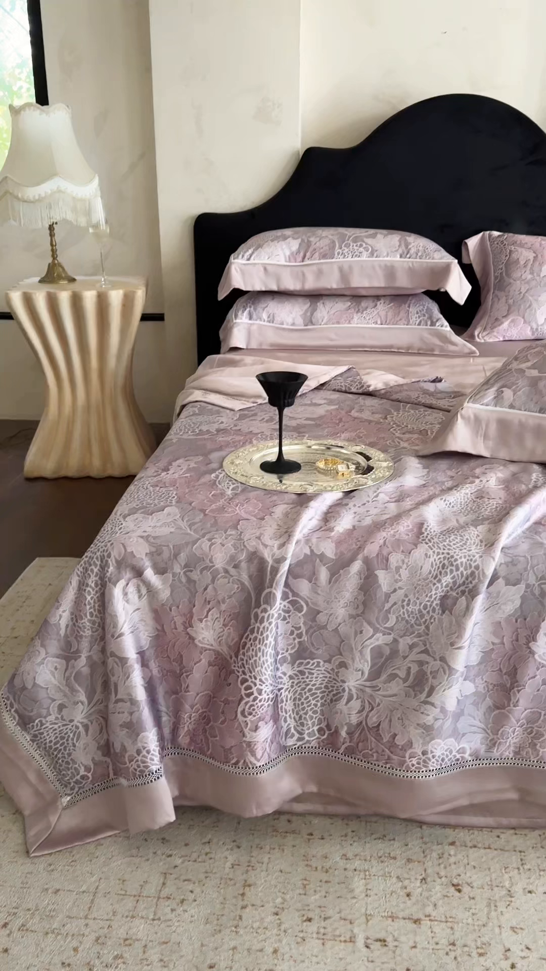 91家纺网 家纺一手货源 找家纺 娇逸家居 2026新款60s天丝数码印花夏被夏凉被空调被四件套 琼枝