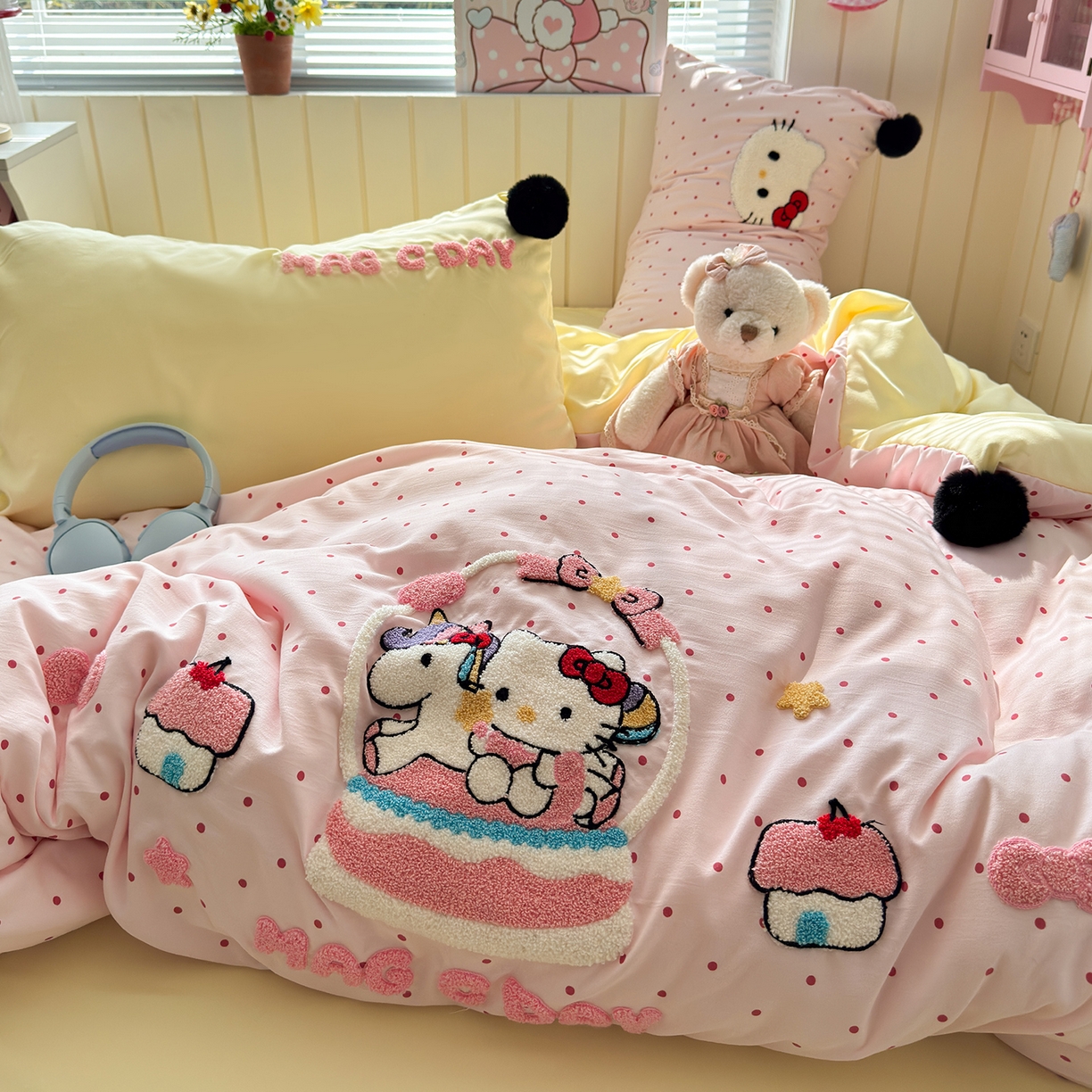 91家纺网 家纺一手货源 找家纺 （总）优选 2026新款小红书热款毛球混搭风毛巾绣床上用品四件套韩版学生三件套