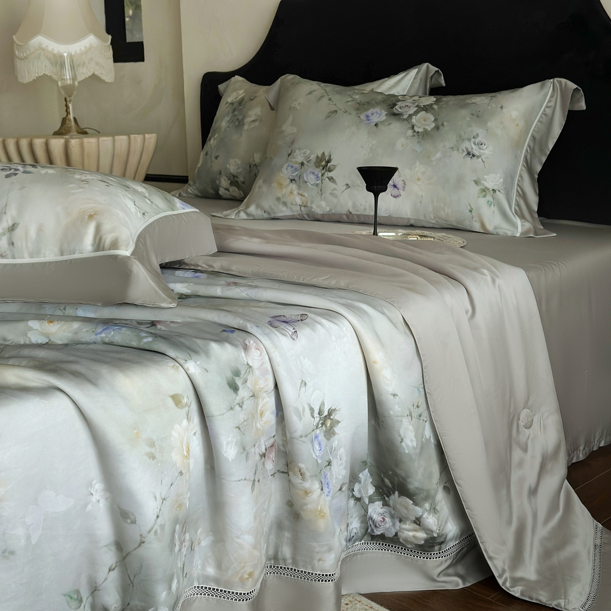 91家纺网 家纺一手货源 找家纺 娇逸家居 2026新款60s天丝数码印花夏被夏凉被空调被四件套 唯依