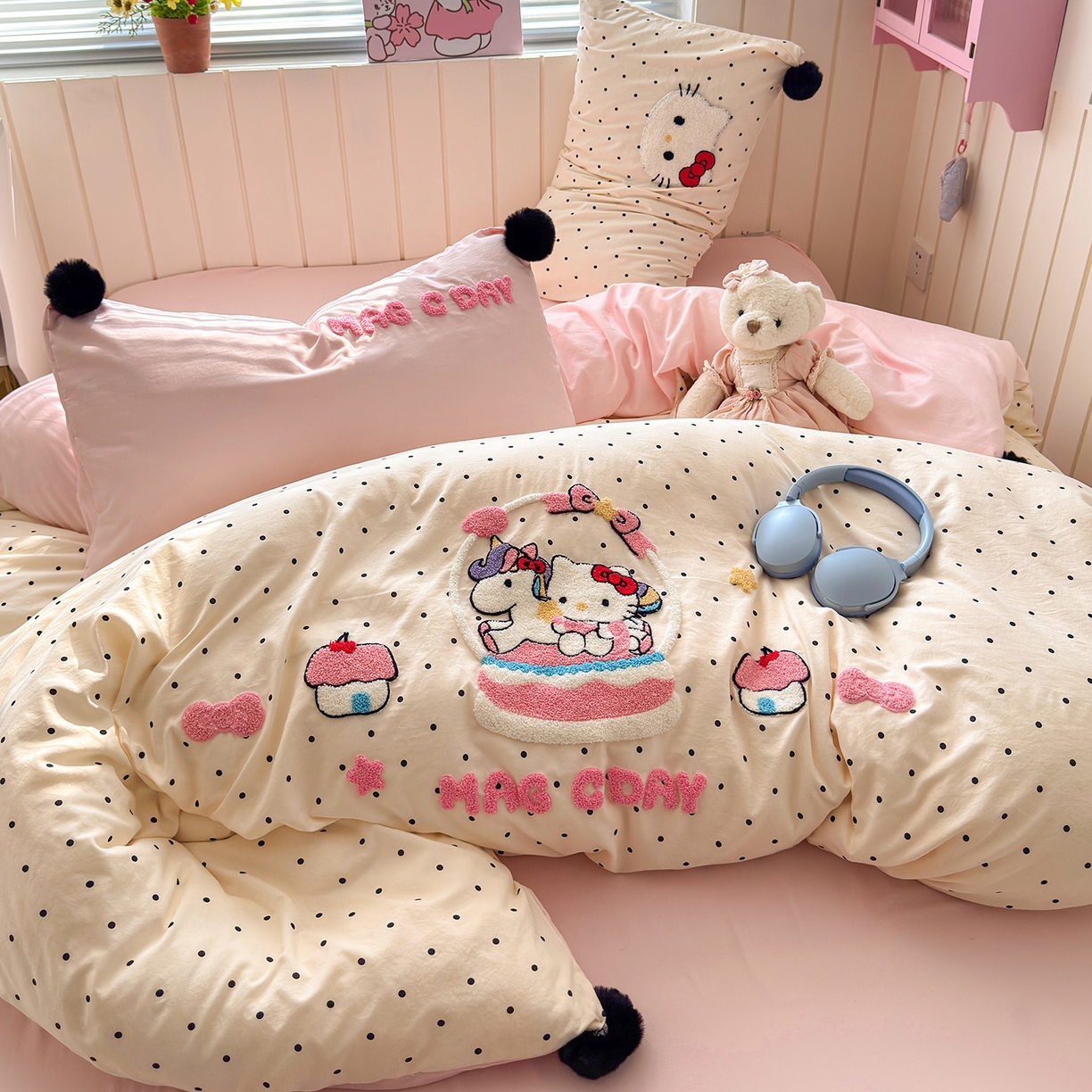 91家纺网 家纺一手货源 找家纺 优选 2026新款小红书热款毛球混搭风毛巾绣床上用品四件套韩版学生三件套 幸运加马-米粉