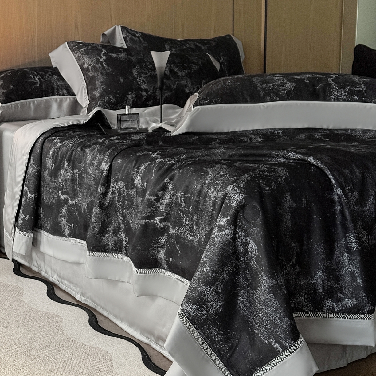 91家纺网 家纺一手货源 找家纺 娇逸家居 2026新款60s天丝数码印花夏被夏凉被空调被四件套 星罗