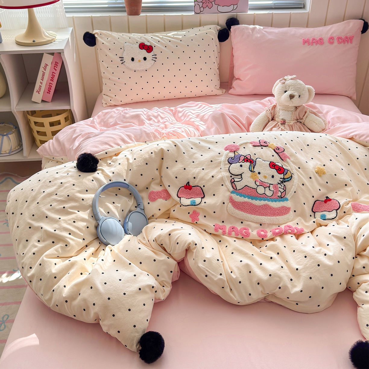 91家纺网 家纺一手货源 找家纺 优选良品 2026新款小红书热款毛球混搭风毛巾绣床上用品四件套韩版学生三件套 幸运加马-米粉