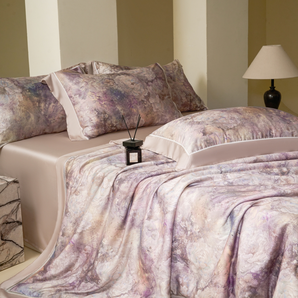 91家纺网 家纺一手货源 找家纺 娇逸家居 2026新款60s天丝数码印花夏被夏凉被空调被四件套 云渺