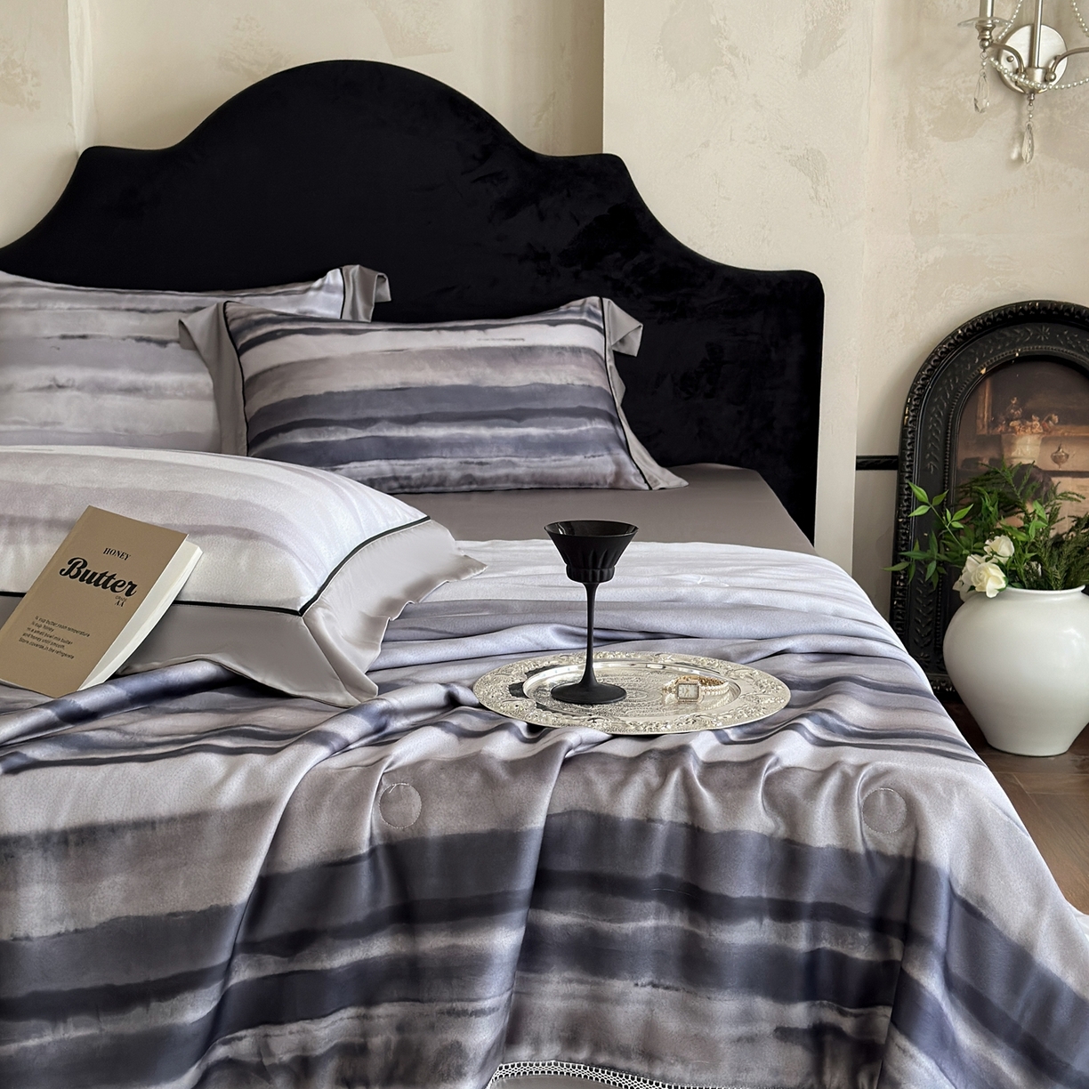 91家纺网 家纺一手货源 找家纺 娇逸家居 2026新款60s天丝数码印花夏被夏凉被空调被四件套 至朴