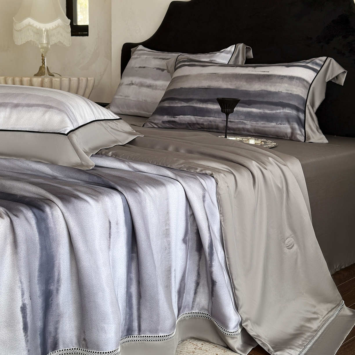 91家纺网 家纺一手货源 找家纺 娇逸家居 2026新款60s天丝数码印花夏被夏凉被空调被四件套 至朴