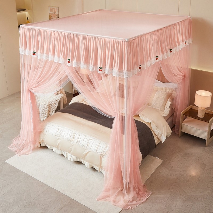 91家纺网 家纺一手货源 找家纺 雪姿家纺 2026新款刺绣花边落地宫廷外穿杆蚊帐-落地樱桃 刺绣花边樱桃-温馨粉玉