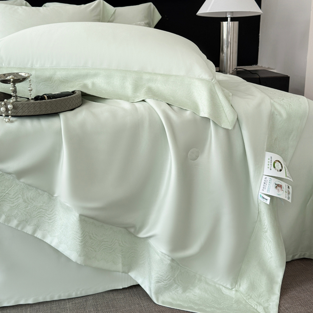 91家纺网 家纺一手货源 找家纺 娇逸家居 2026新款60天丝素色金丝提花拼边款夏被夏凉被空调被四件套-芙莉 夏绿