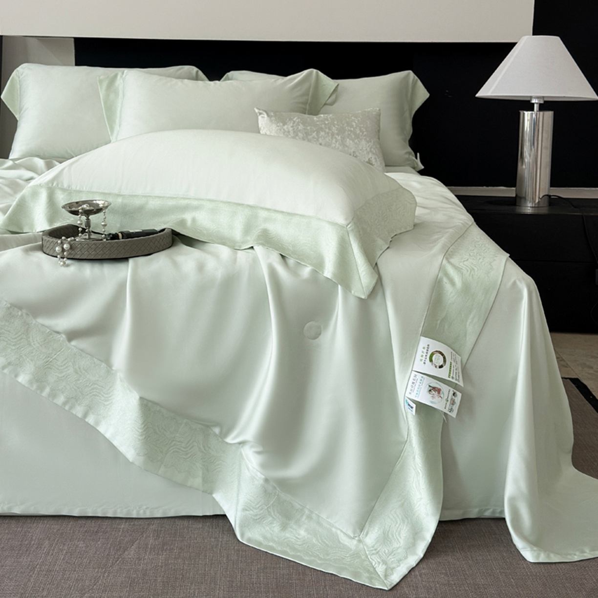 91家纺网 家纺一手货源 找家纺 娇逸家居 2026新款60天丝素色金丝提花拼边款夏被夏凉被空调被四件套-芙莉 夏绿
