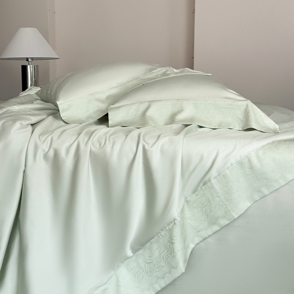 91家纺网 家纺一手货源 找家纺 娇逸家居 2026新款60天丝素色金丝提花拼边款夏被夏凉被空调被四件套-芙莉 夏绿