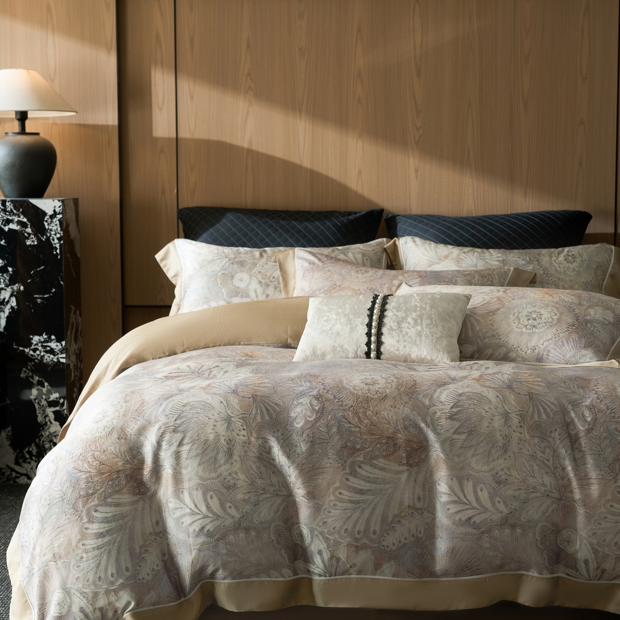 91家纺网 家纺一手货源 找家纺 娇逸家居 2026新款60s兰精天丝数码印花四件套 遇春