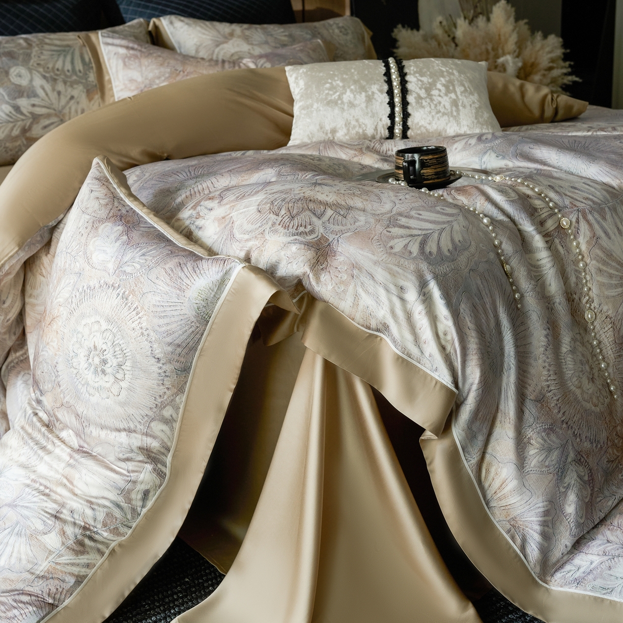 91家纺网 家纺一手货源 找家纺 娇逸家居 2026新款60s兰精天丝数码印花四件套 遇春