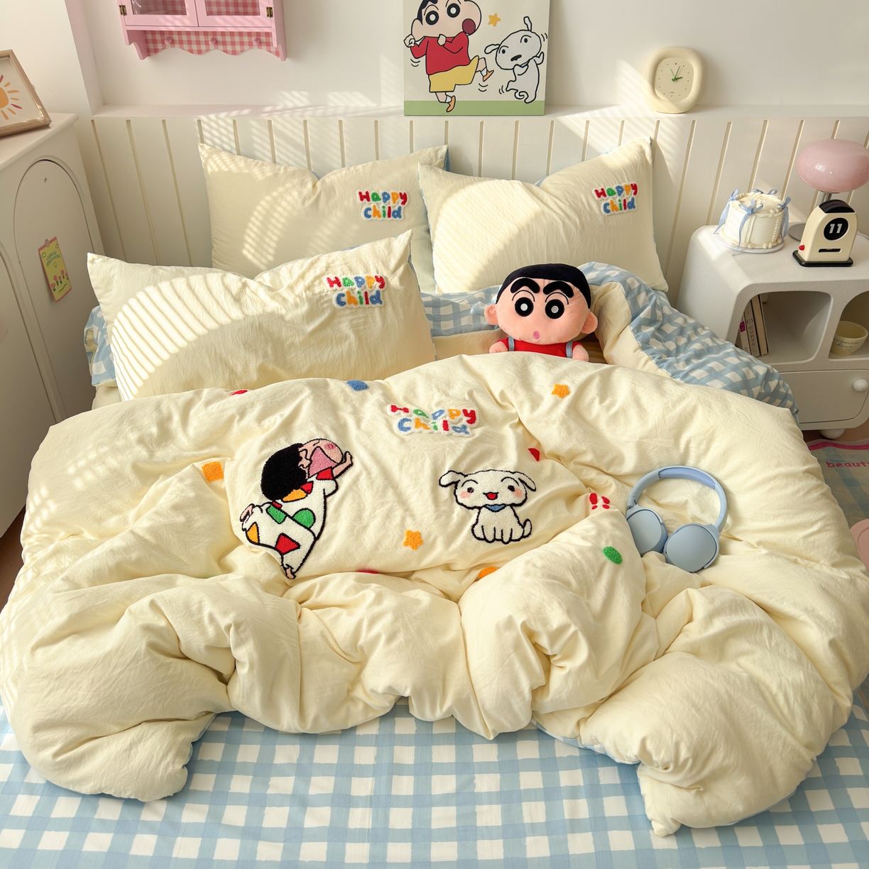 91家纺网 家纺一手货源 找家纺 欣宜家纺 2026新款云朵棉毛巾绣床上四件套卡通被套床单学生宿舍三件套 蓝格男孩