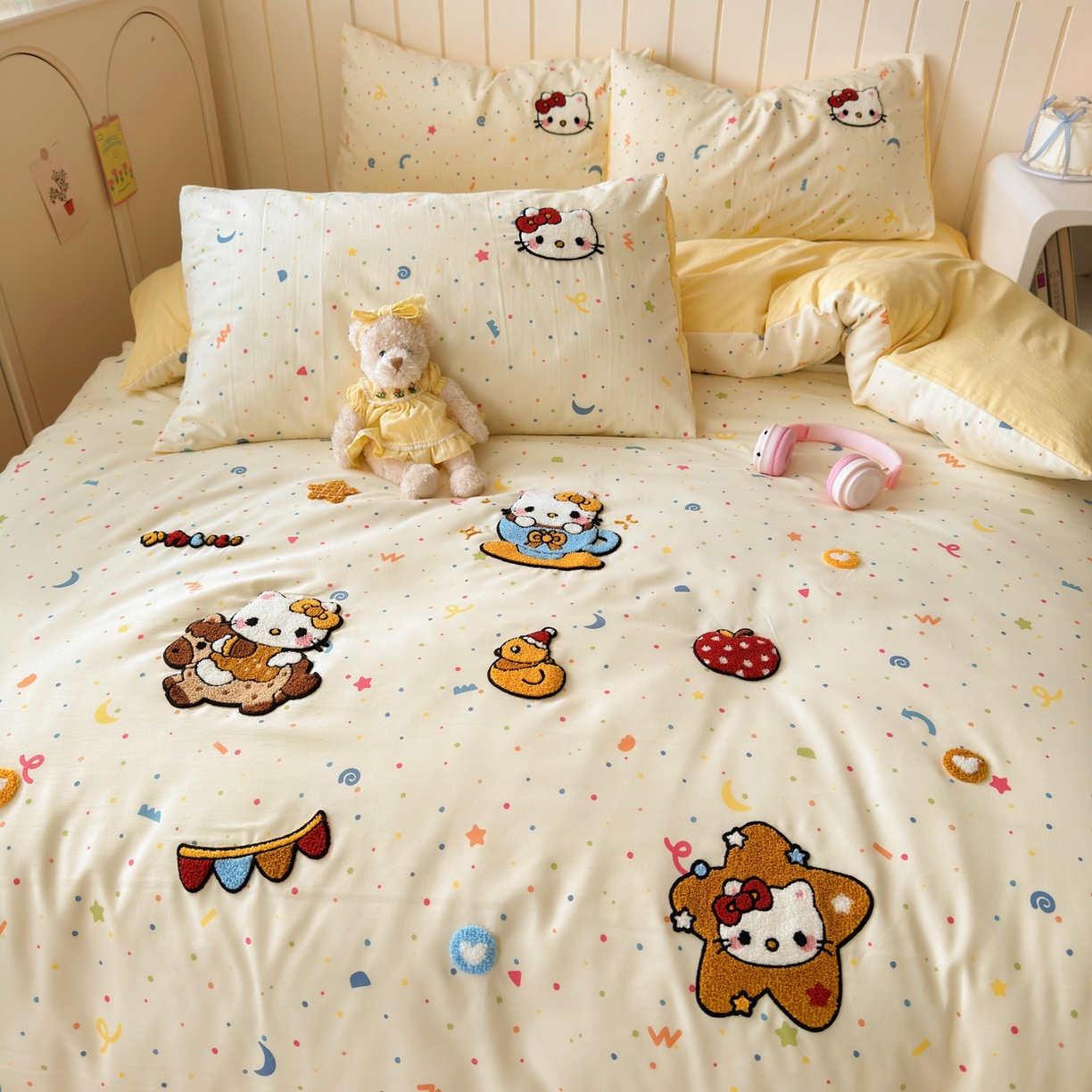 91家纺网 家纺一手货源 找家纺 欣宜家纺 2026新款云朵棉毛巾绣床上四件套卡通被套床单学生宿舍三件套 木马猫