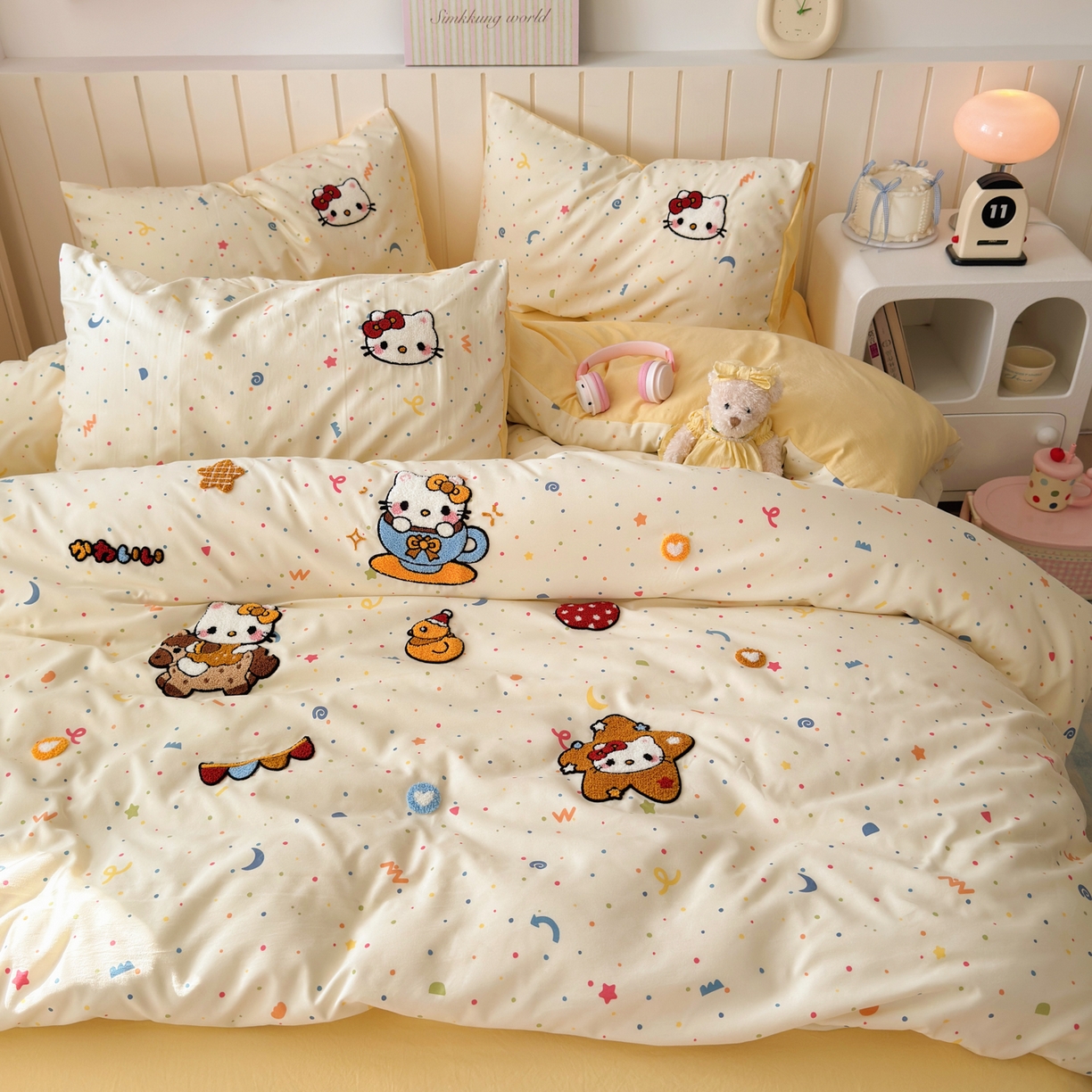 91家纺网 家纺一手货源 找家纺 欣宜家纺 2026新款云朵棉毛巾绣床上四件套卡通被套床单学生宿舍三件套 木马猫