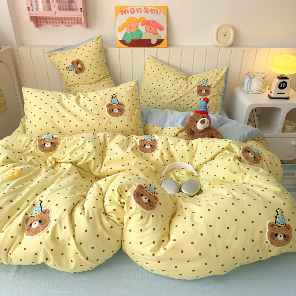 91家纺网 家纺一手货源 找家纺 欣宜家纺 2026新款云朵棉毛巾绣床上四件套卡通被套床单学生宿舍三件套 小熊派对