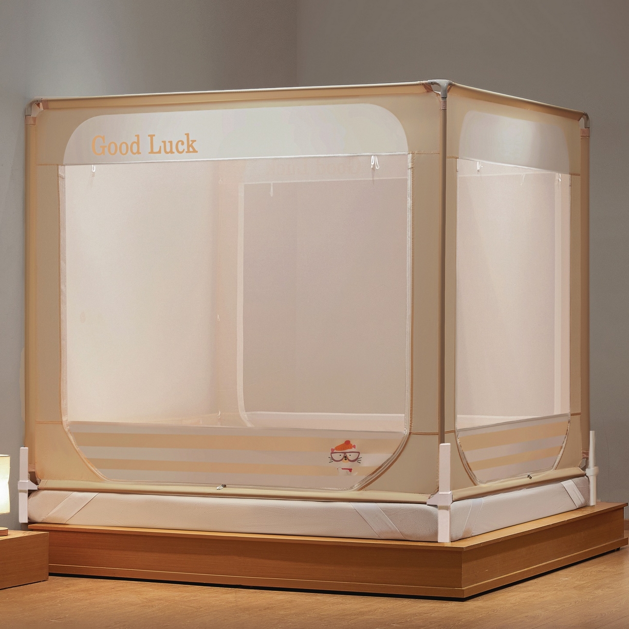 91家纺网 家纺一手货源 找家纺 （总）雪姿家纺 2026新款外穿杆三开u型门回底床笠款防摔蚊帐-星梦