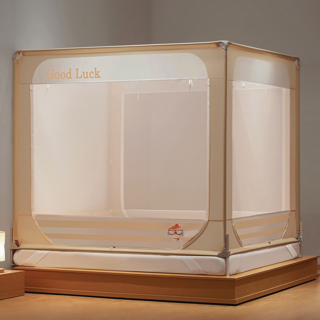 91家纺网 家纺一手货源 找家纺 （总）雪姿家纺 2026新款外穿杆三开u型门回底床笠款防摔蚊帐-星梦