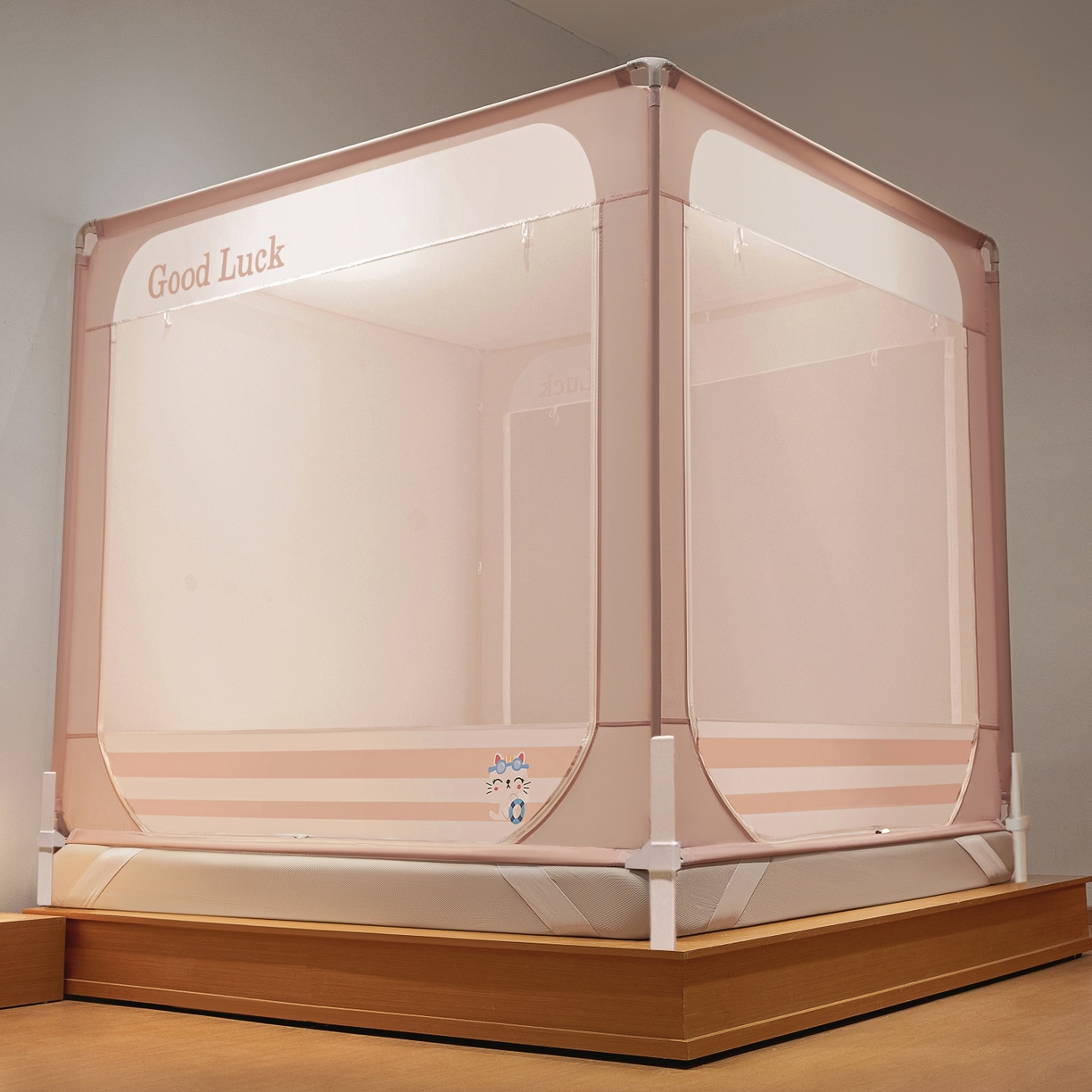 91家纺网 家纺一手货源 找家纺 雪姿家纺 2026新款外穿杆三开u型门回底床笠款防摔蚊帐-星梦 星梦-浅粉玉