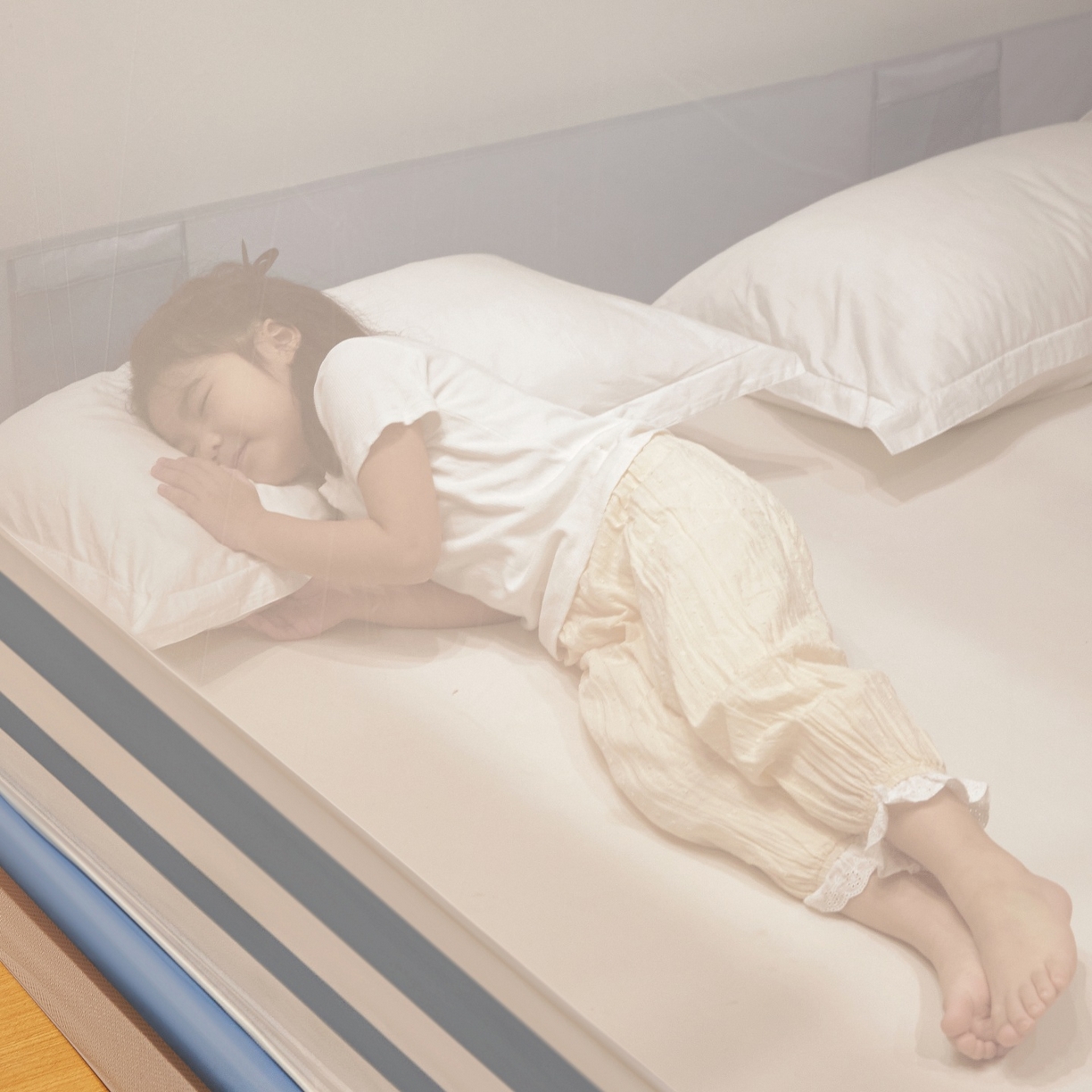 91家纺网 家纺一手货源 找家纺 雪姿家纺 2026新款外穿杆三开u型门回底床笠款防摔蚊帐-星梦 星梦-星蓝色