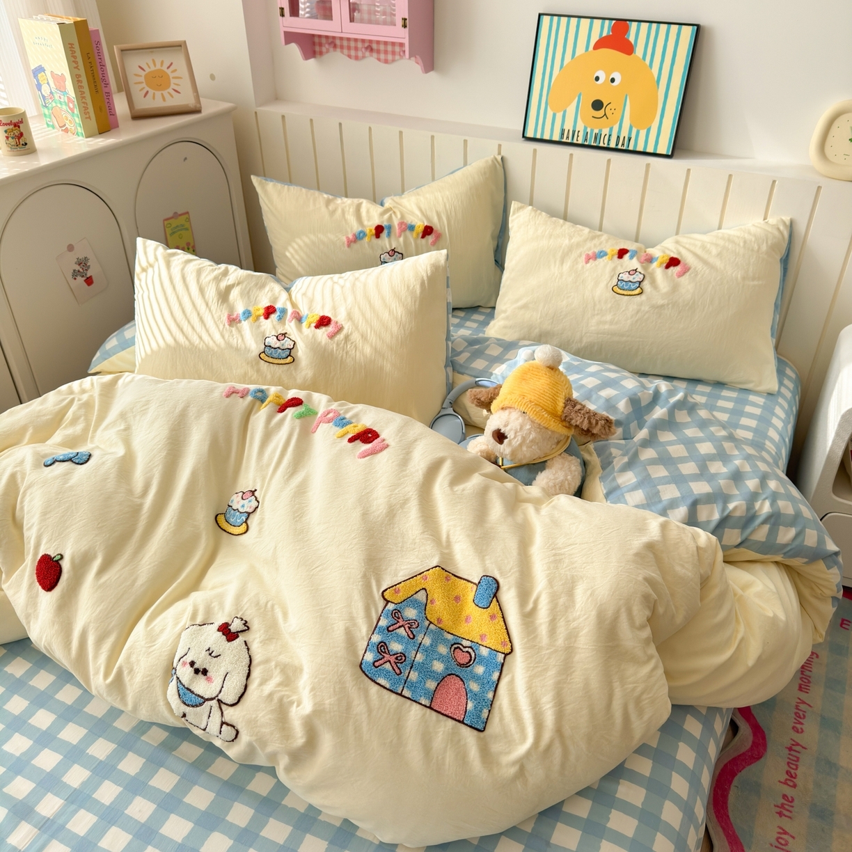 91家纺网 家纺一手货源 找家纺 （总）欣宜家纺 2026新款云朵棉毛巾绣床上四件套卡通被套床单学生宿舍三件套