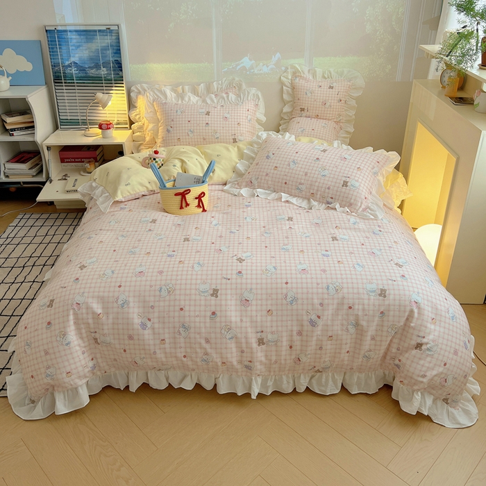 91家纺网 家纺一手货源 找家纺 六巷胡同 2026新款韩式INS减龄花边款全棉卡通四件套（会员-5元) 花边卡哇伊猫咪