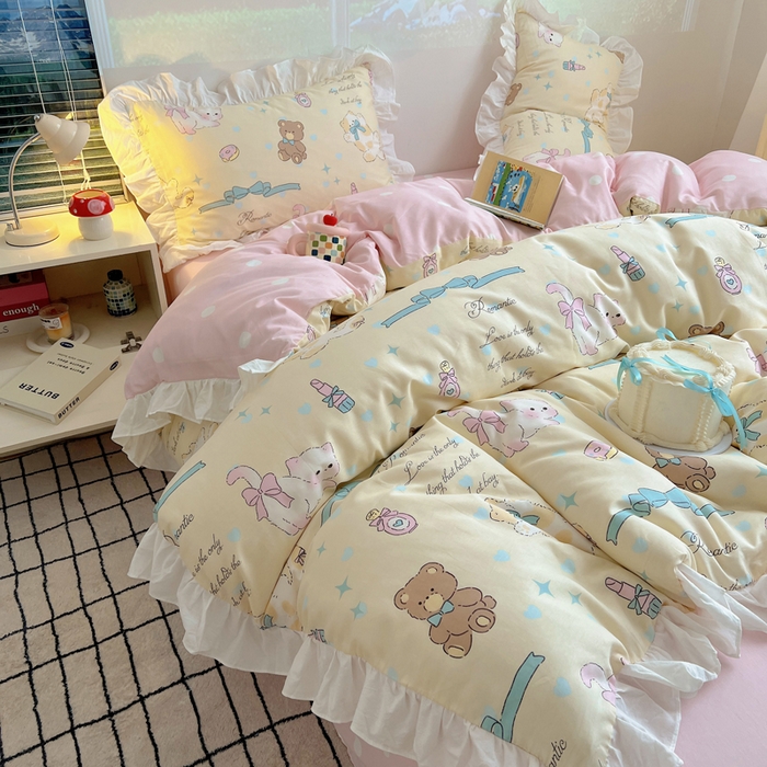 91家纺网 家纺一手货源 找家纺 六巷胡同 2026新款韩式INS减龄花边款全棉卡通四件套（会员-5元) 花边猫咪甜甜圈