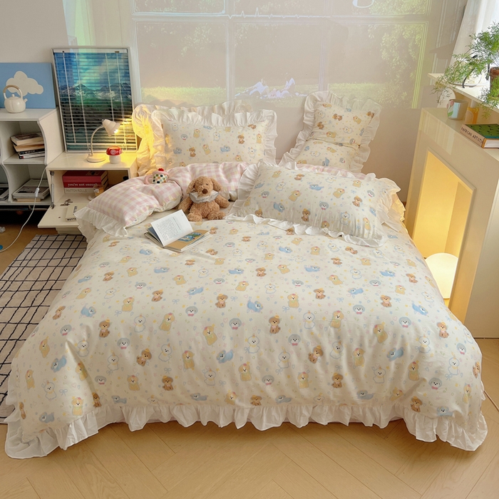 91家纺网 家纺一手货源 找家纺 六巷胡同 2026新款韩式INS减龄花边款全棉卡通四件套（会员-5元) 花边童话涂鸦狗