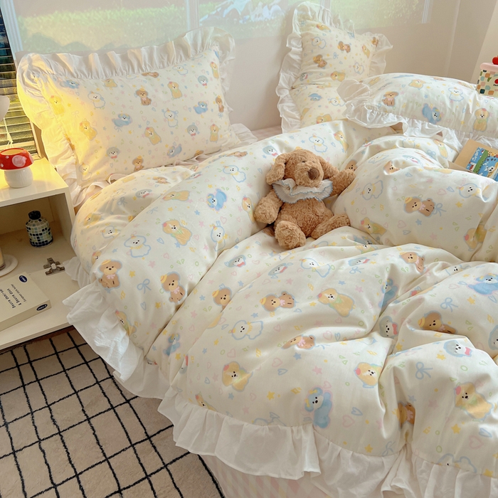 91家纺网 家纺一手货源 找家纺 六巷胡同 2026新款韩式INS减龄花边款全棉卡通四件套（会员-5元) 花边童话涂鸦狗