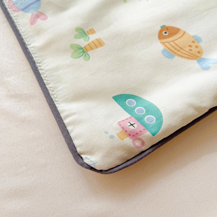 91家纺网 家纺一手货源 找家纺 十九色 2026新款宝宝幼儿园小被子儿童夏凉被夏季夏被空调被 好多鱼